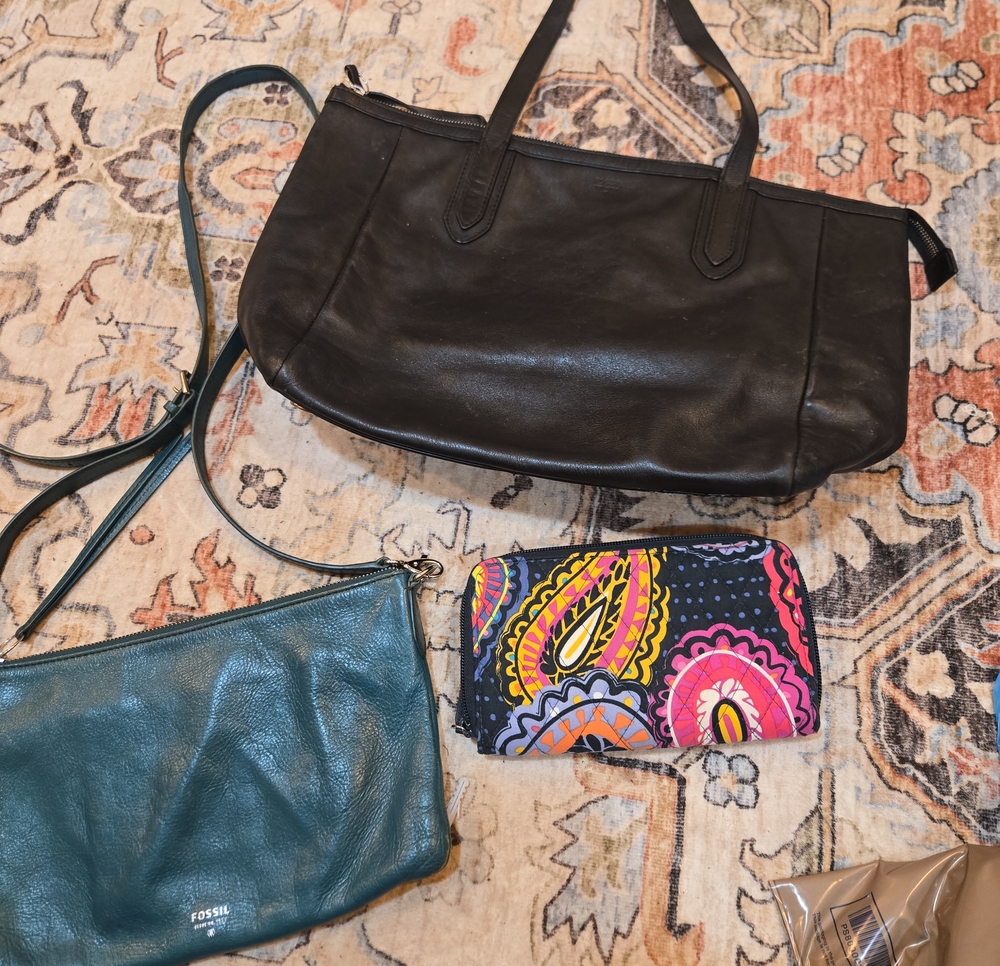 2 FOSSIL, 1 VERA BRADLEY